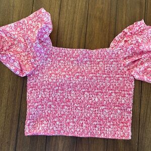 Adorable punks d white floral top